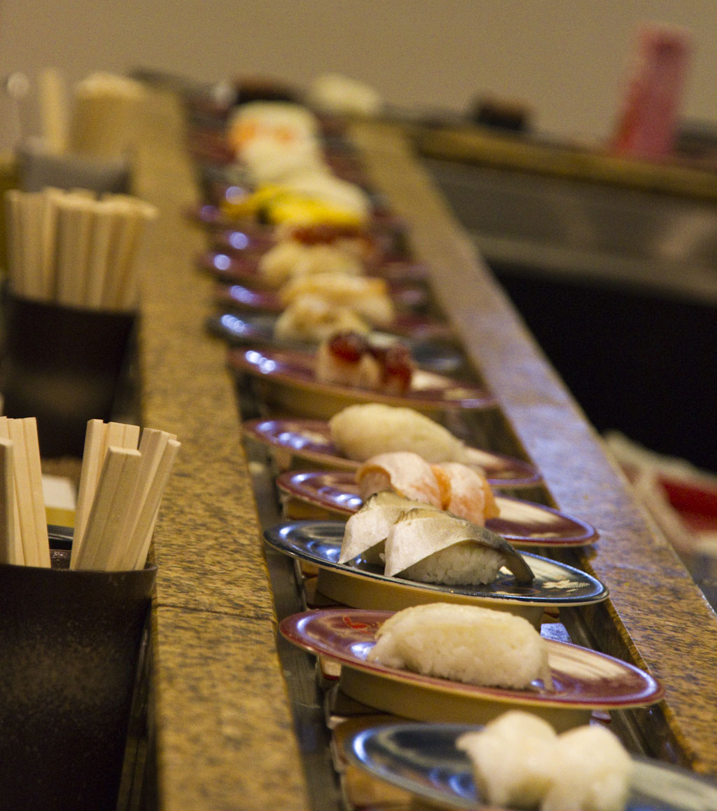 Sushi p lpande band. Japan Januari 2011. Foto: Andreas Bengtsson