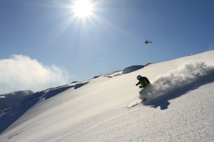 A good day heliski in Sweden. Mars 28 2011. Photo: Andreas Bengtsson