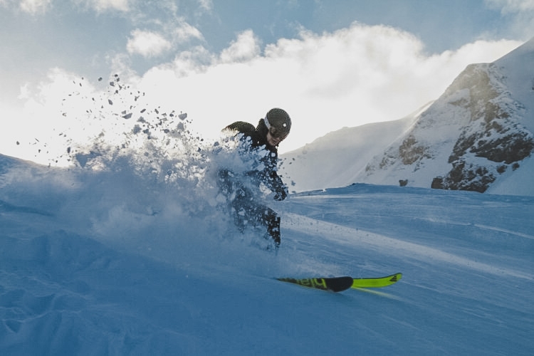 Powder snow and superlight. Fredrik Ottosson. Feb 28 2010. Photo: Andreas Bengtsson