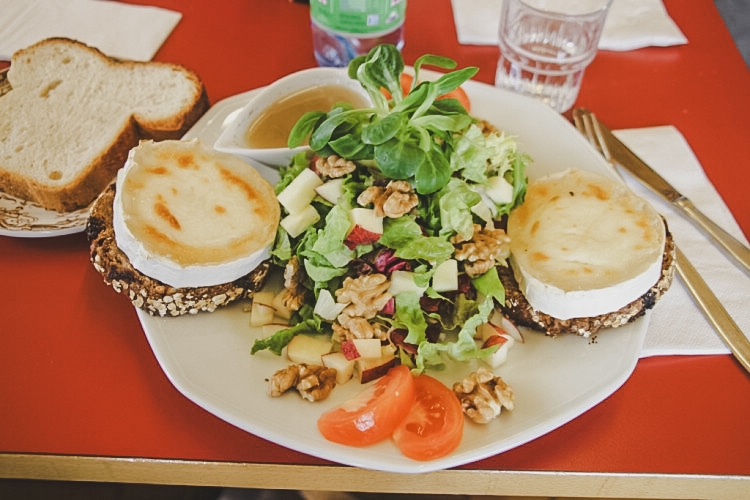 My lunch today, Salade de Chevre Chaud. Feb 28 2010. Photo: Andreas Bengtsson