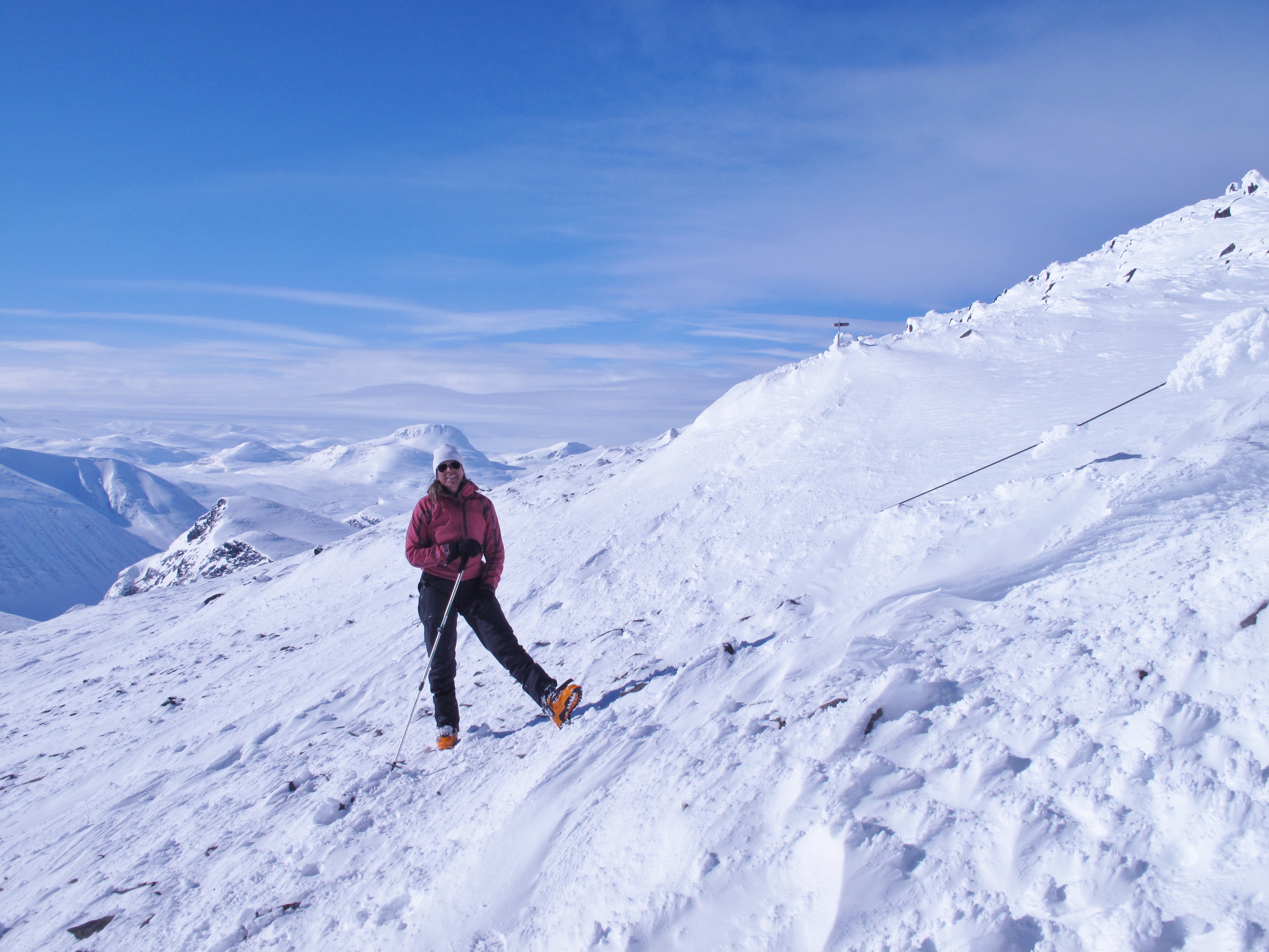 Beth Friberg. Ski touring Kebnekaise 7 April 2011 Photo: Magnus Strand