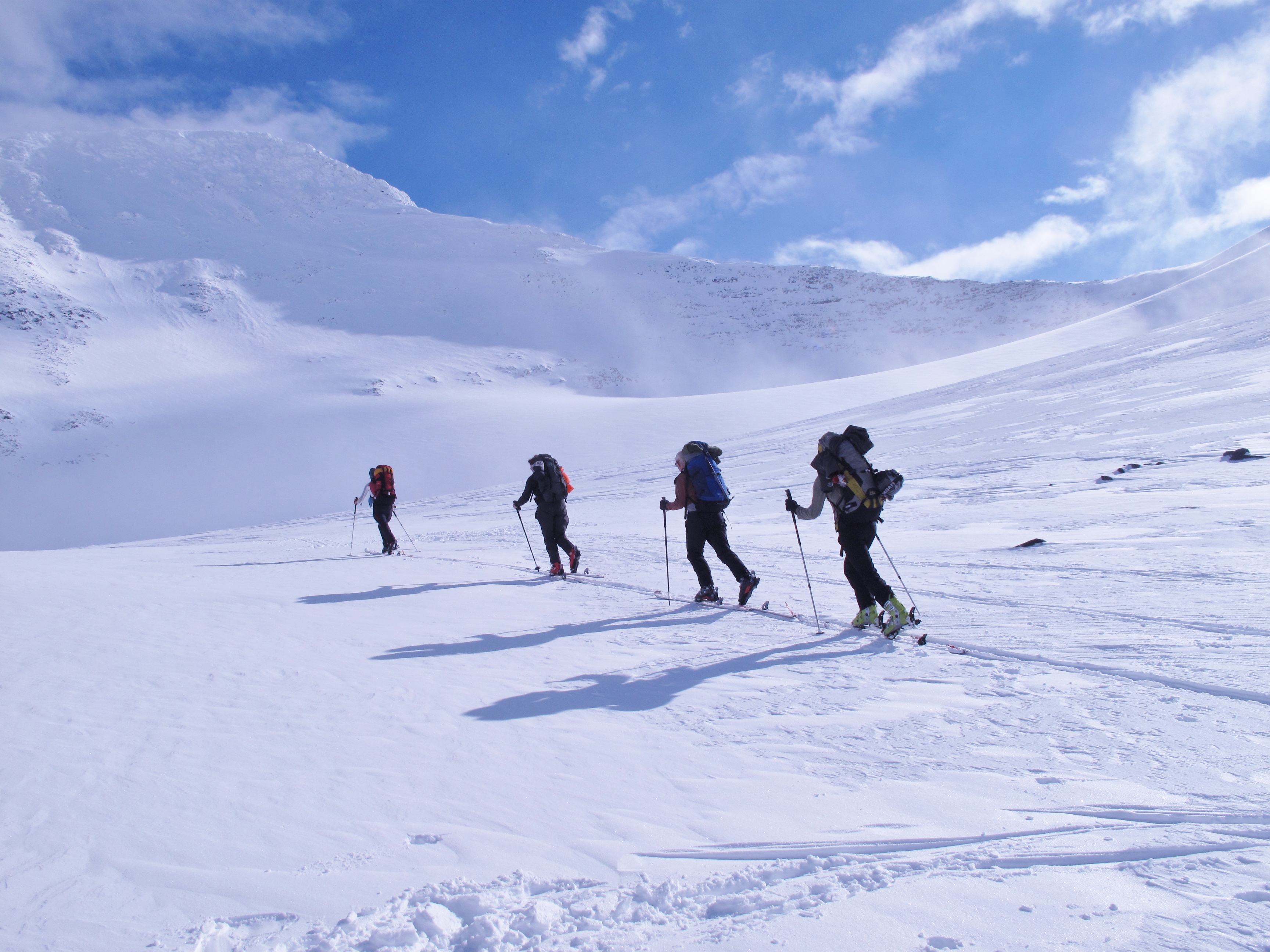 Jojo leden. Ski touring Kebnekaise 6 April 2011 Photo: Magnus Strand