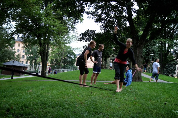 Slackline! Foto: Johanna Feuk