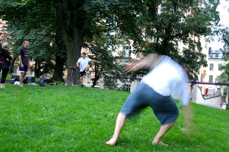 Slackline! Foto: Johanna Feuk