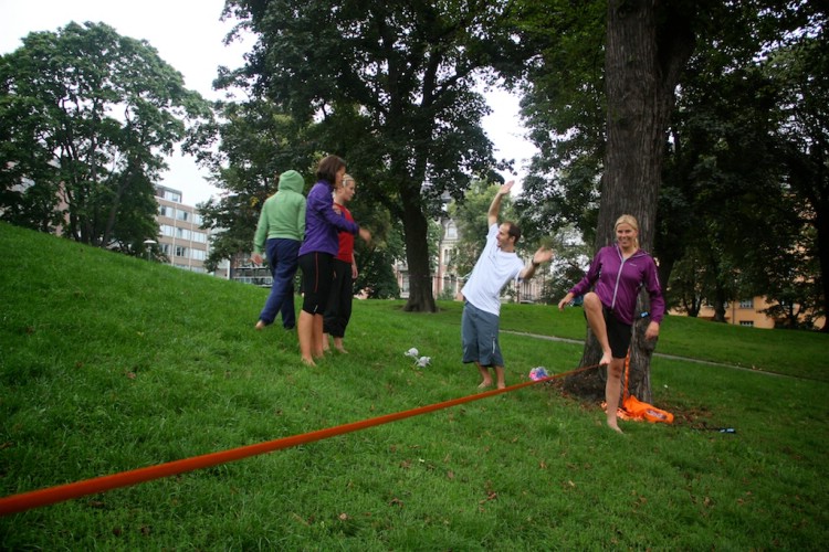 Slackline! Foto: Johanna Feuk