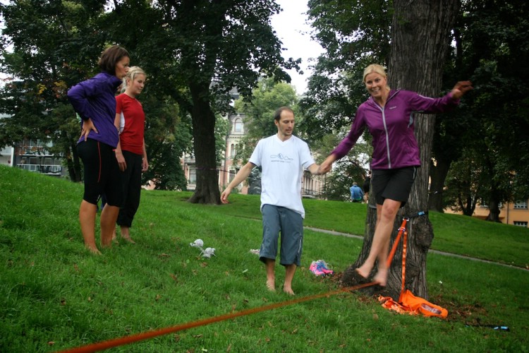 Slackline! Foto: Johanna Feuk