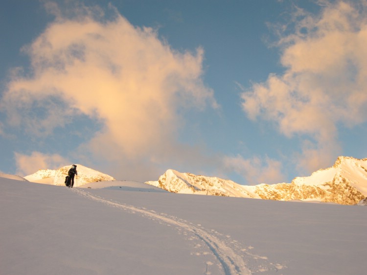 Last day and last pass to climb. Photo Christian Türk.