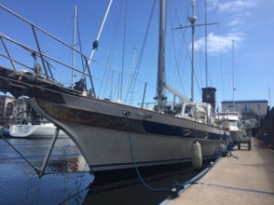 Sail and ski – toppturer från segelbåt på Lyngen, Norge