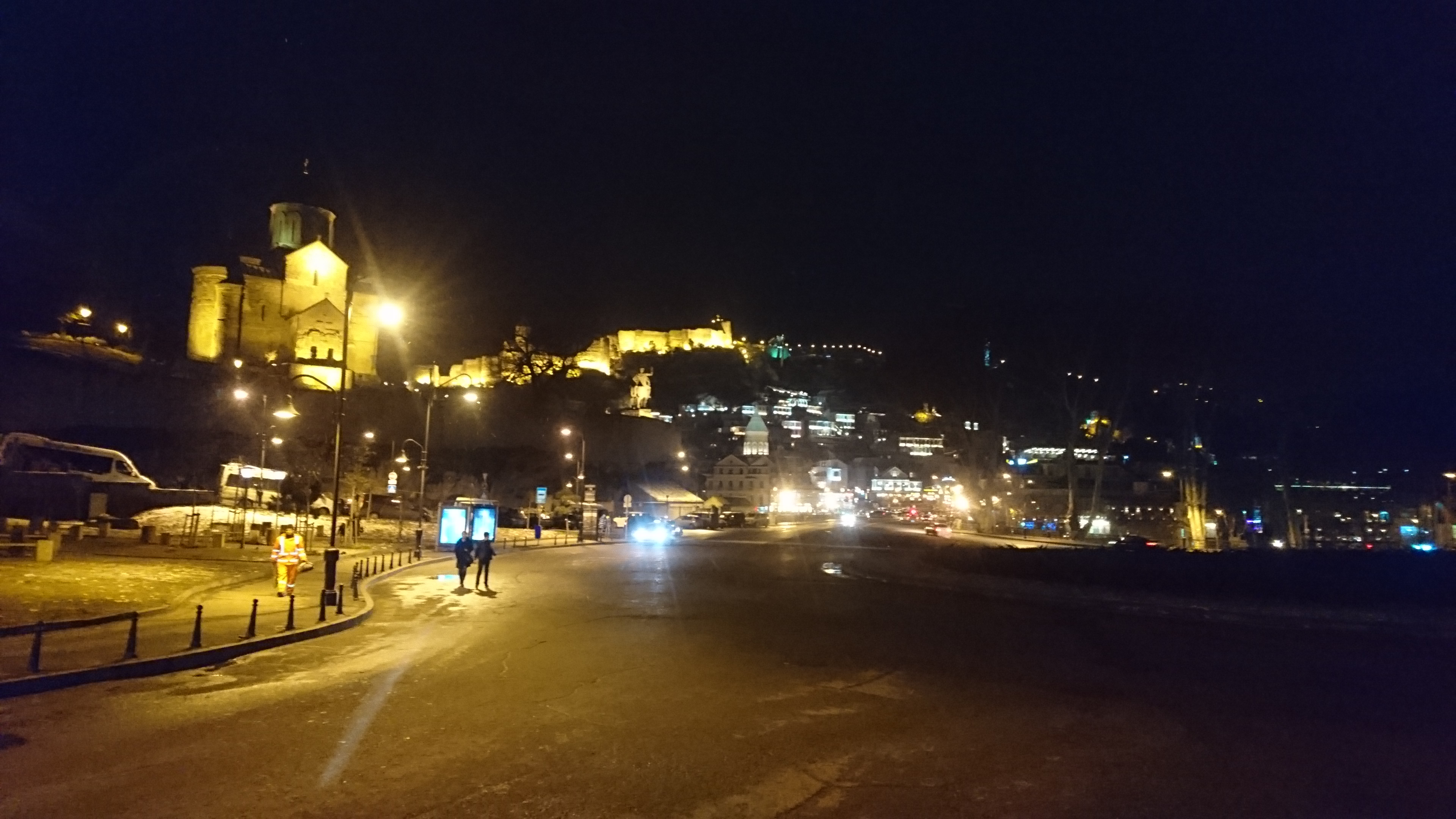 Tblisi by night. Foto: Andreas Bengtsson