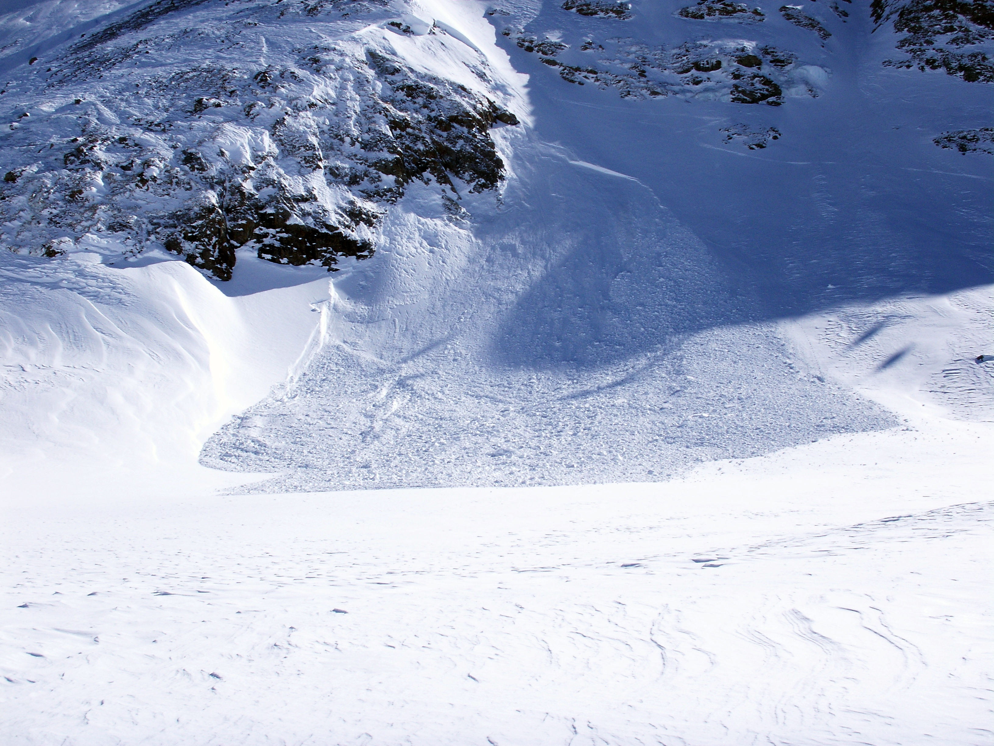 Flaklavin som slppt nda till botten i Alp dHuez, vintern 2006.      Foto: Andreas Bengtsson