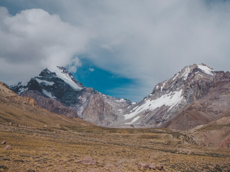 Utsikt över Aconcagua på väg till basecamp. Foto Emma Svensson