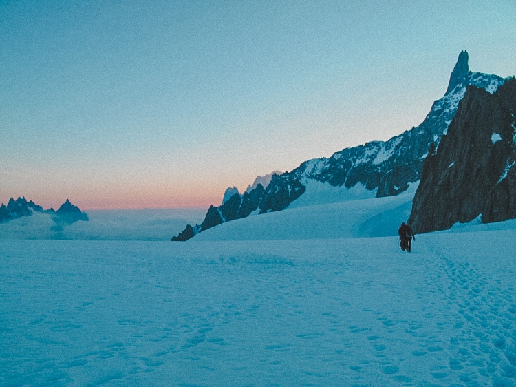 Morgonljus över Geant glaciären. Juni 2010. Foto: Magnus Strand