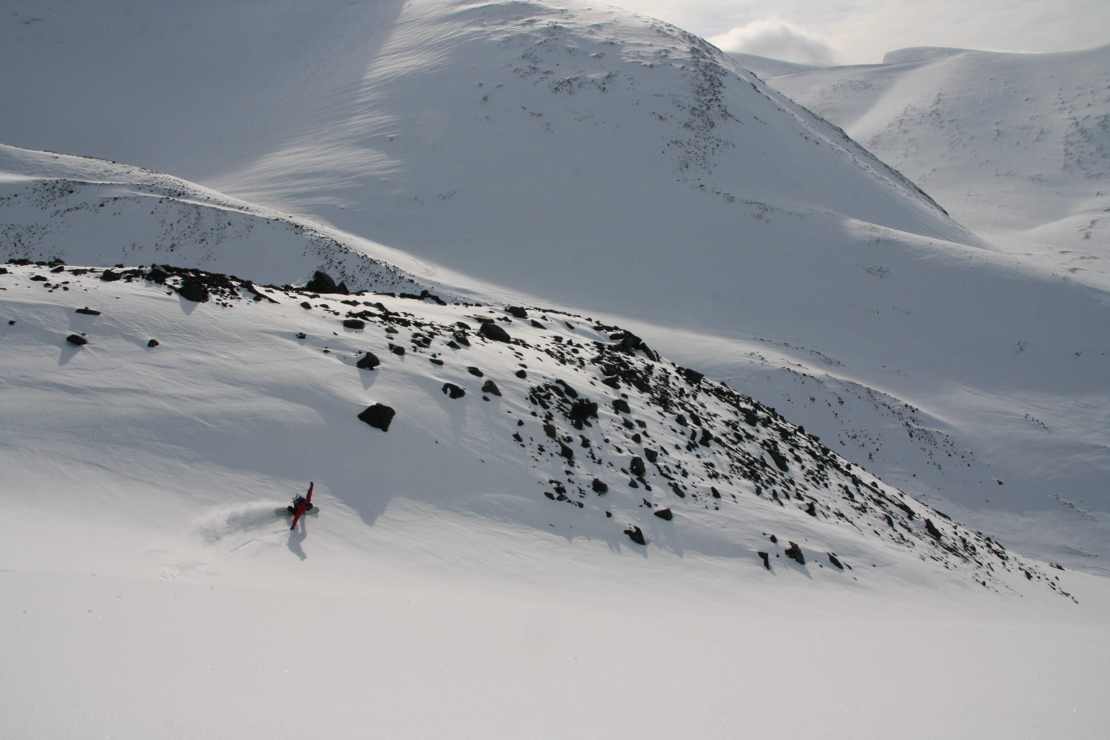  Snowboard and heliski riksgrnsen, April 8th 2009. Photo: Andreas Bengtsson