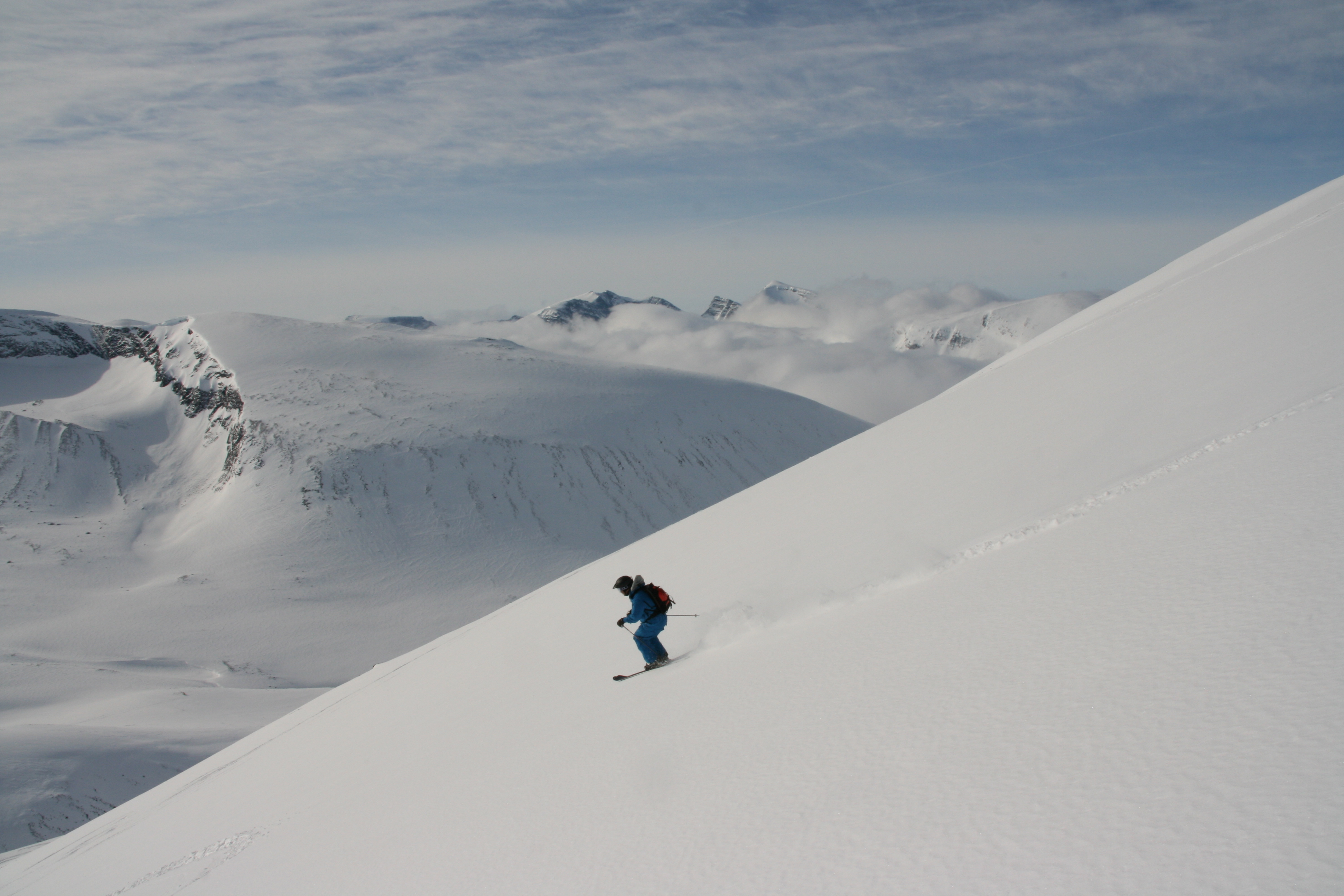 Heliski i riksgrnsen! 8 april 2009. Foto: Andreas Bengtsson 