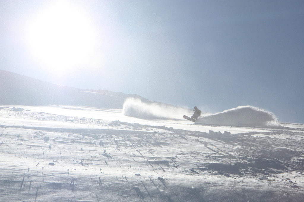 Finnish Freeride Team Heliski Riksgrnsen 18 april 2009. Foto: Carl Lundberg