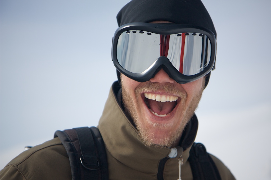 Heliski Riksgrnsen, April 16 2009. Photo: Carl Lundberg 