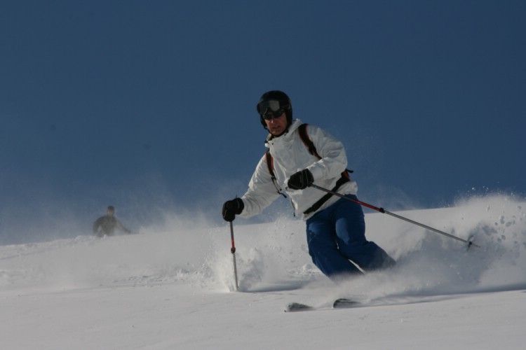 Heliski Riksgränsen, April 18 2009. Photo: Andreas Bengtsson