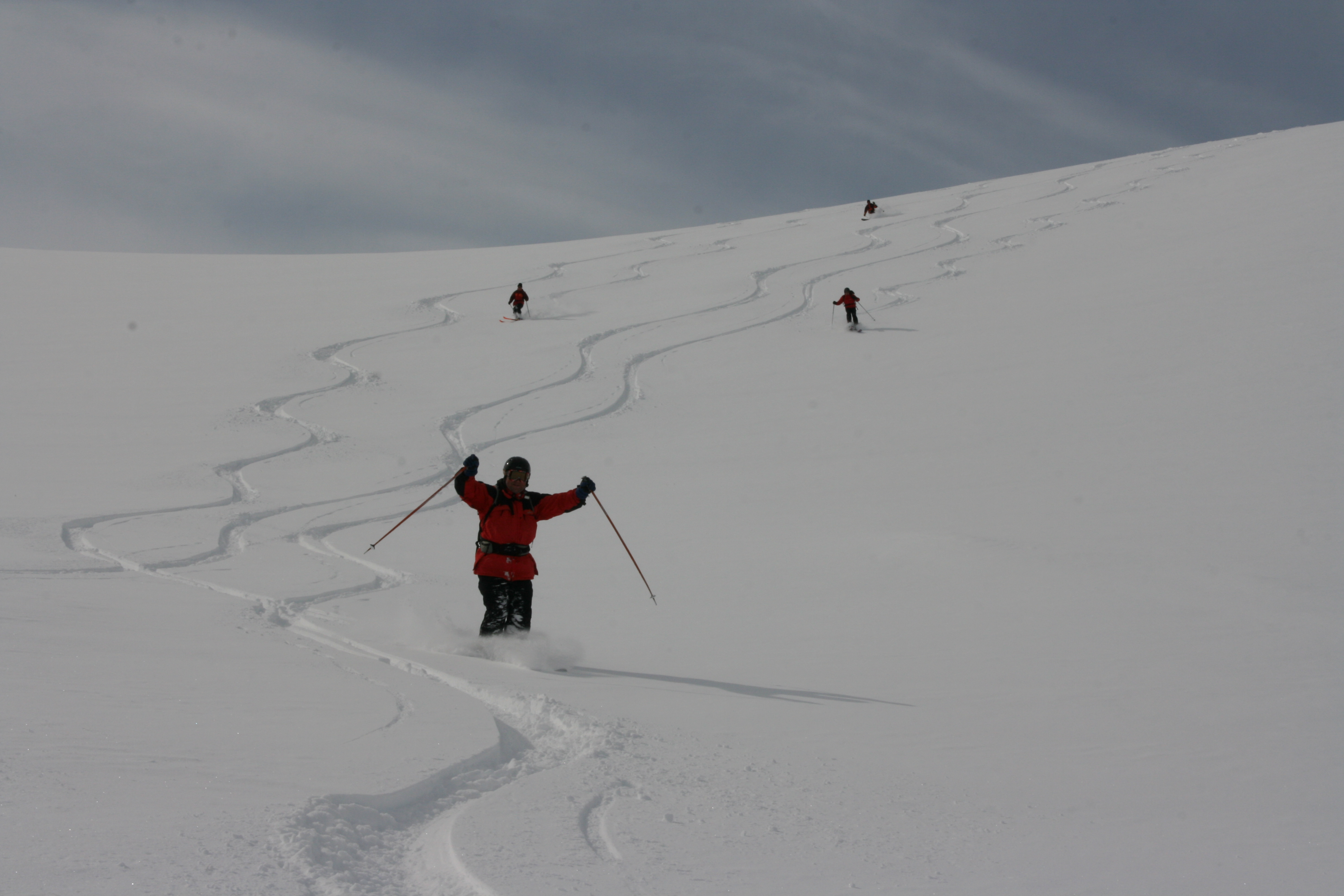 Puder p Vassitjocka. Heliski Riksgrnsen 27 april 2009. Foto: Andreas Bengtsson 