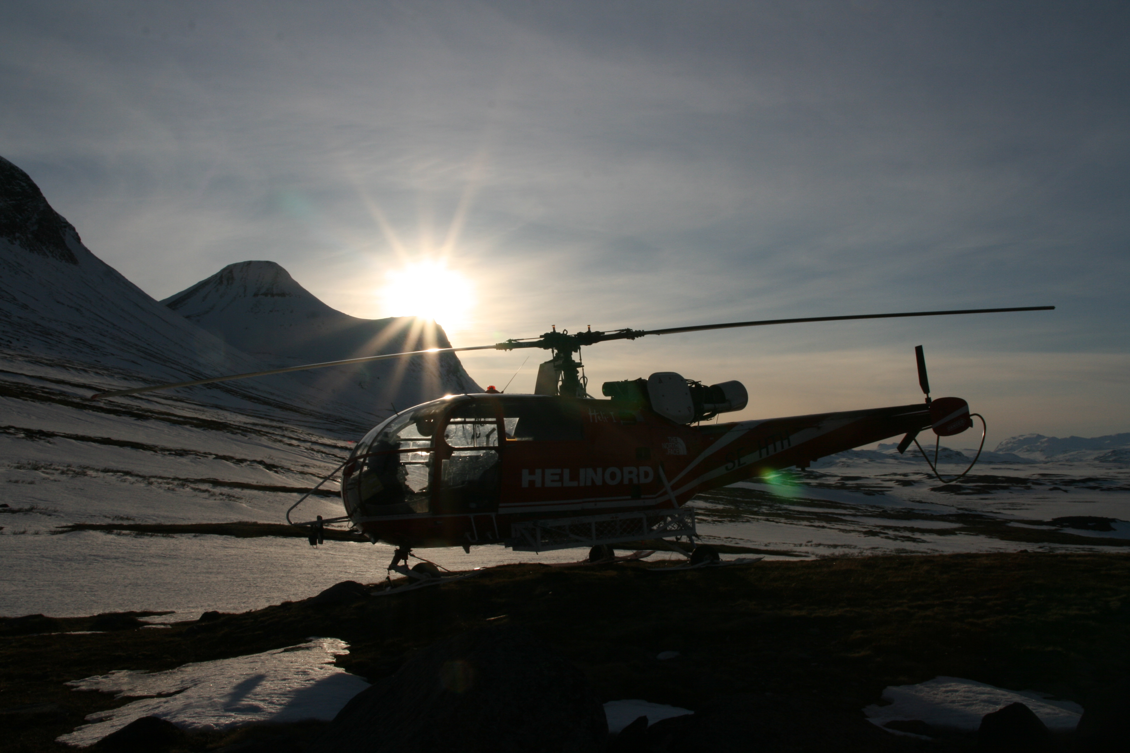 Heliski Riksgrnsen 29 april 2009. Foto: Andreas Bengtsson