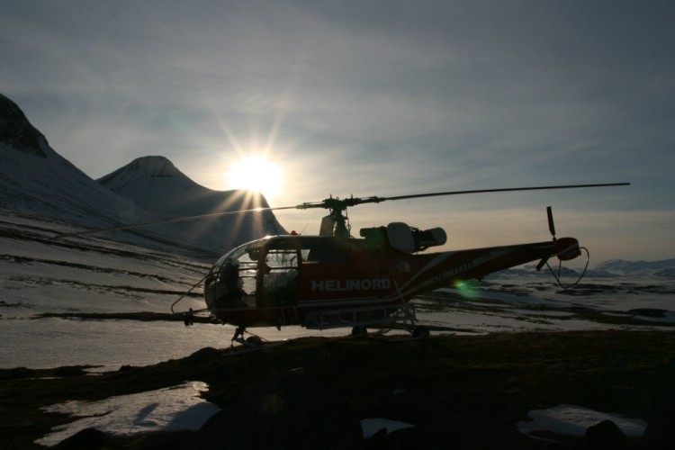 Heliski Riksgränsen 29 april 2009. Foto: Andreas Bengtsson