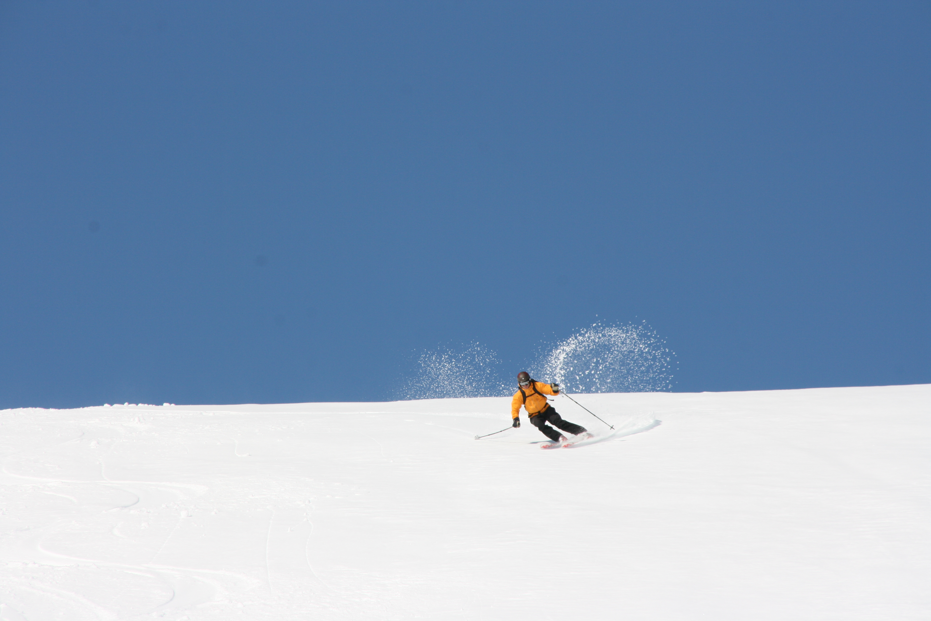 Spring snow+Twintip=True. Heliski Riksgrnsen May 8, 2009. Photo: Andreas Bengtsson