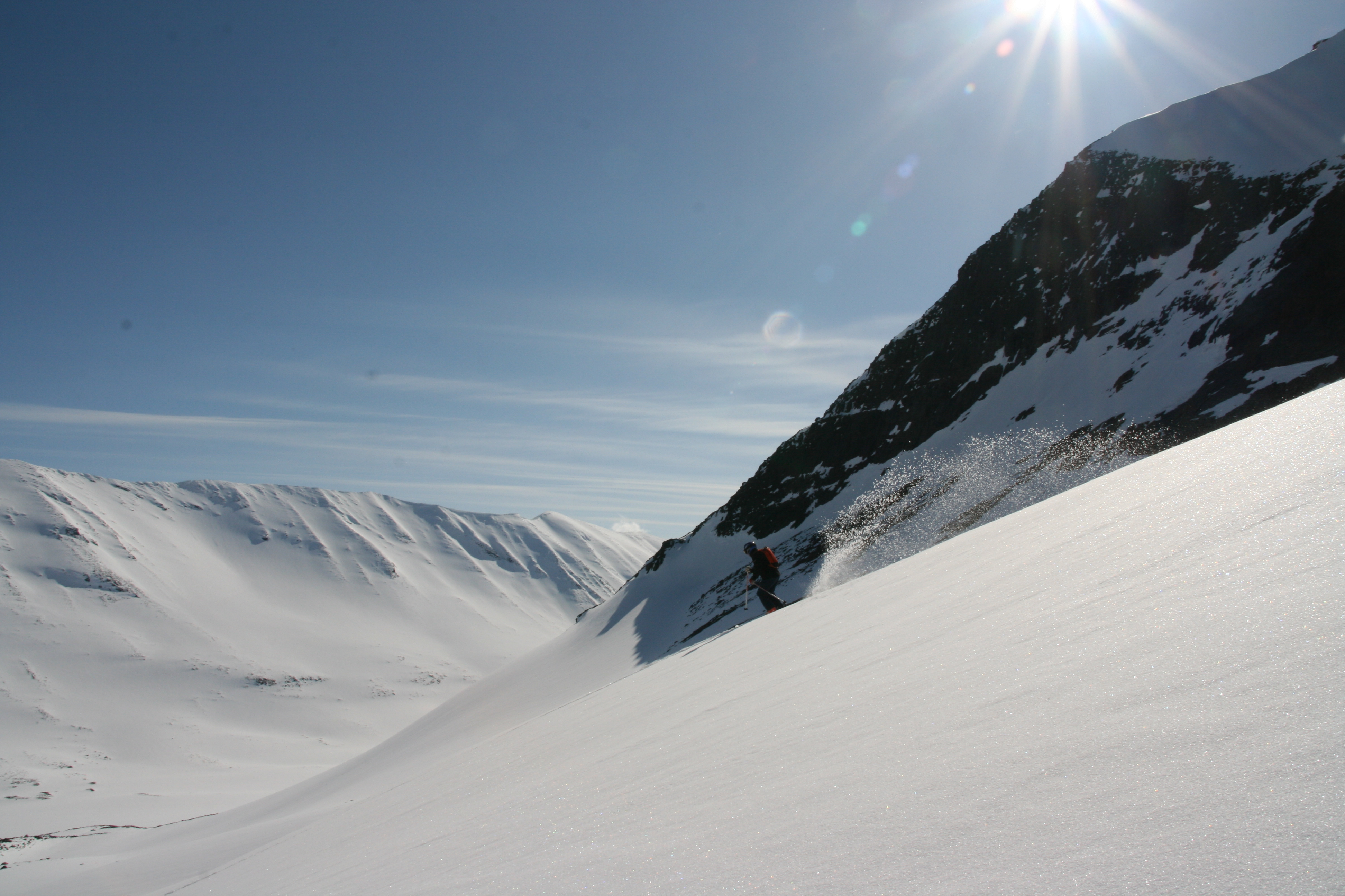 Underbar vrsn. Heliski Riksgrnsen 8 maj 2009. Foto: Andreas Bengtsson