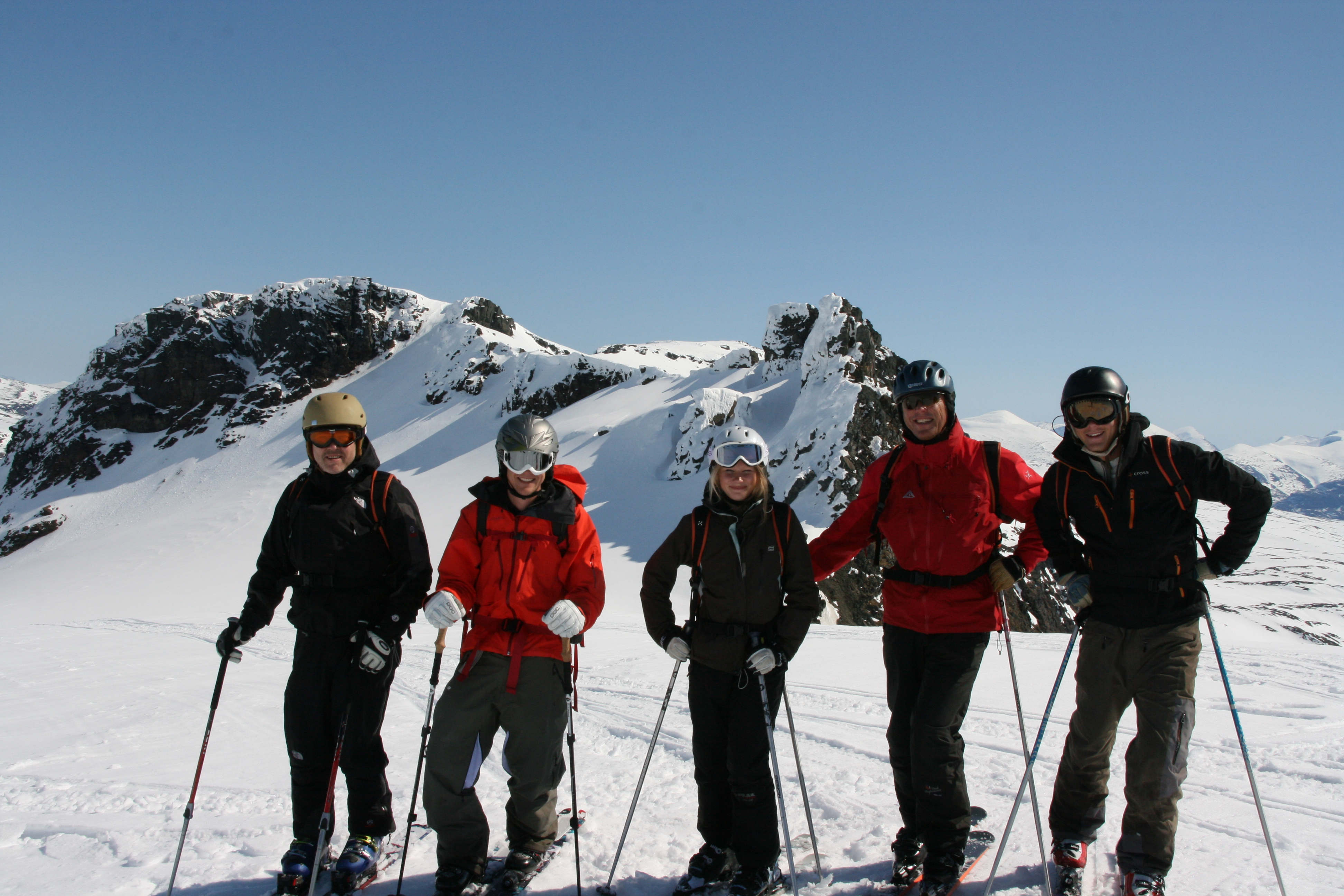 Heliski Riksgrnsen May 15, 2009. Photo: Andreas Bengtsson