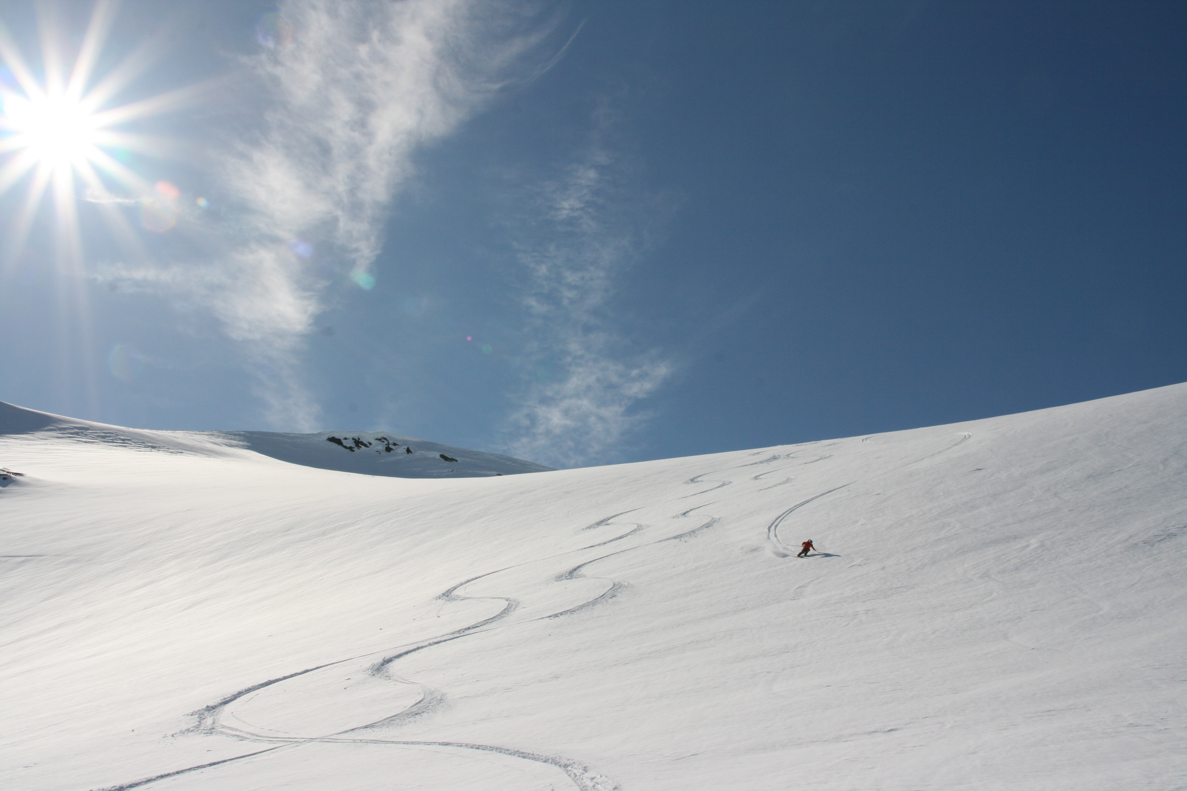 Heliski Riksgrnsen May 15, 2009. Photo: Andreas Bengtsson