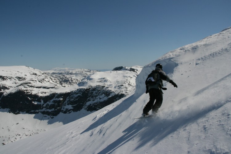 Heliski Riksgränsen, Sweden. May 17, 2009. Photo: Andreas Bengtsson