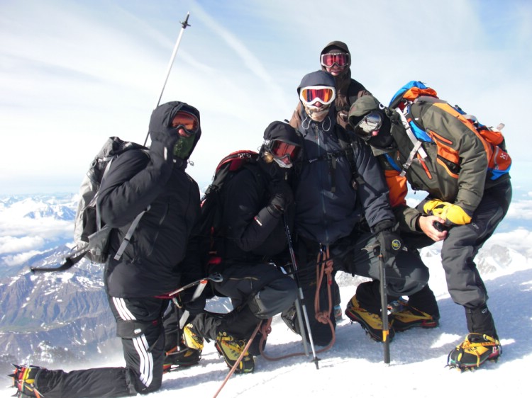 A group at the top of Mt Blanc. July 2009.       Photo: Anders Nygren
