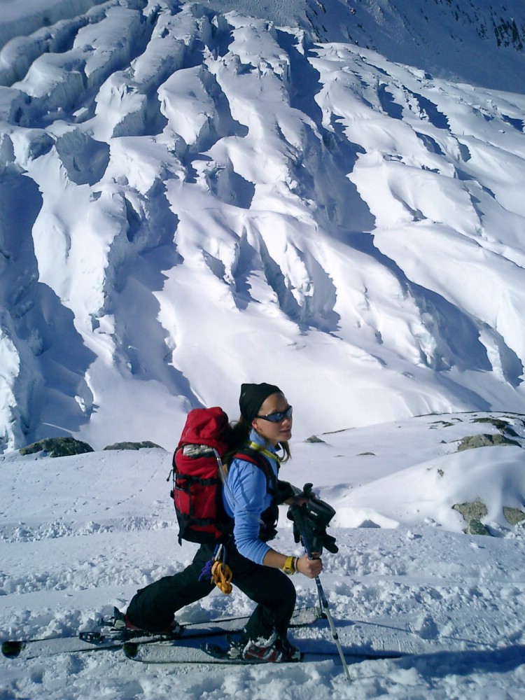 Ski touring passing impressive glaciers.    Photo: Andreas Bengtsson