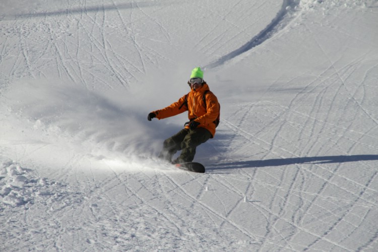 Heliski Riksgränsen. March 25 2010 Photo: Andreas Bengtsson 