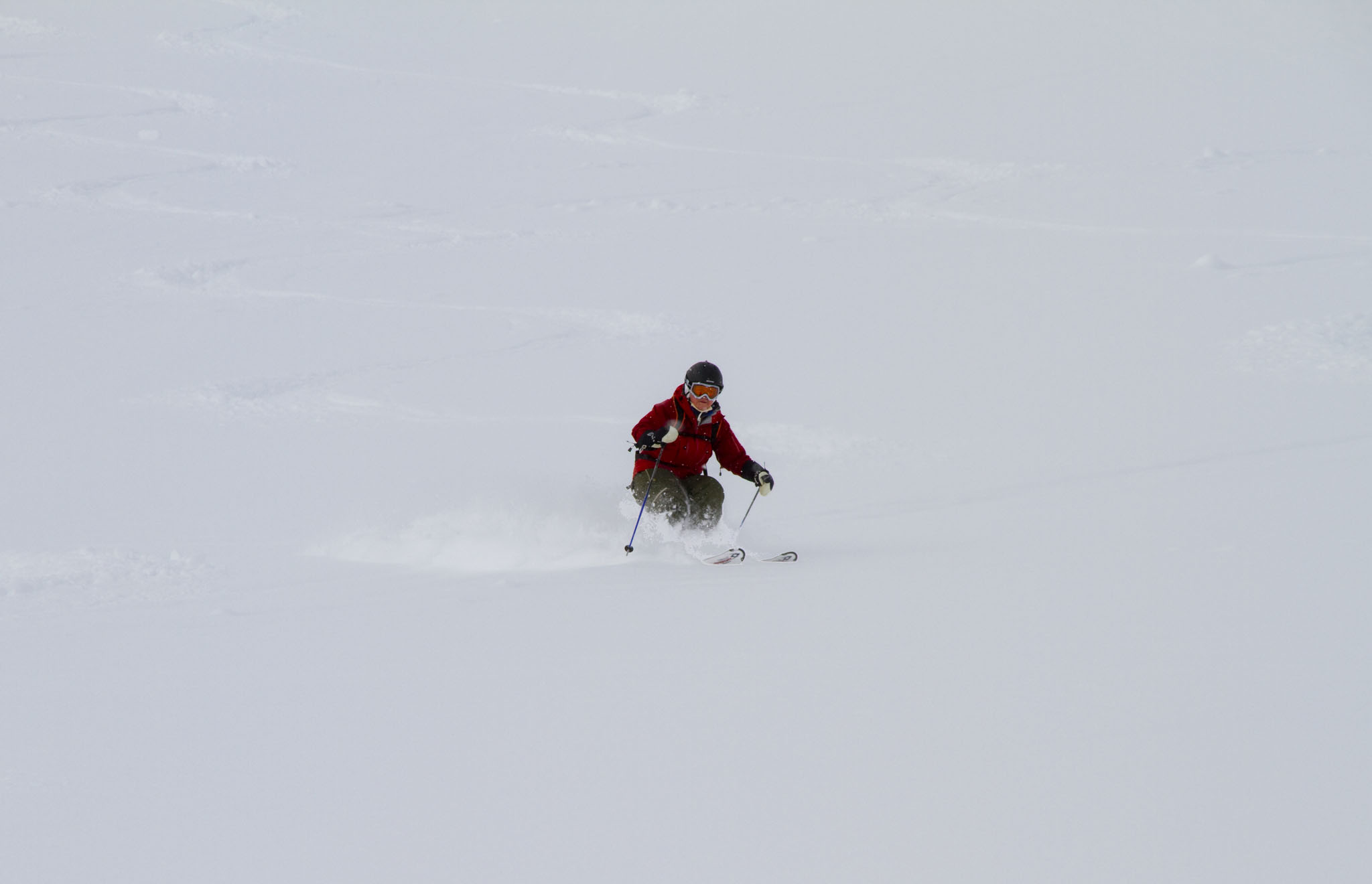 Britt Edn Engstrm ker skidor i pudersn, inte fr sista gngen har hon lovat. 30e Mars 2010 Foto: Andreas Bengtsson 