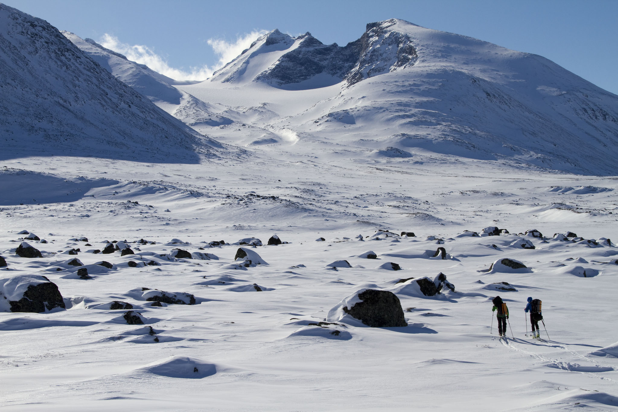 Towards bivi by the phar mountains. Photo: Magnus Strand