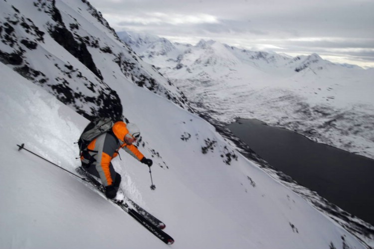 Andreas Bengtsson på väg ner från Storgalten.     Photo: Patrik Lindqvist