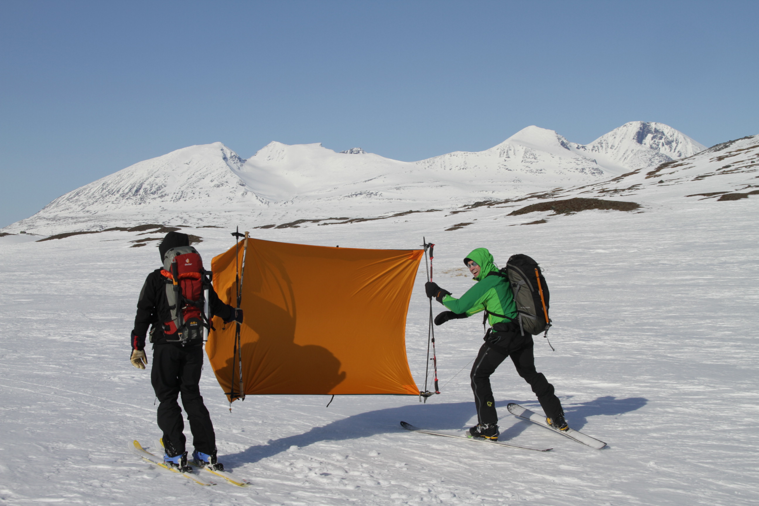 Fredic Ankarcrona and Nicolai Sandborg sailing in Sarek. 7th April 2010. Photo: Magnus Strand