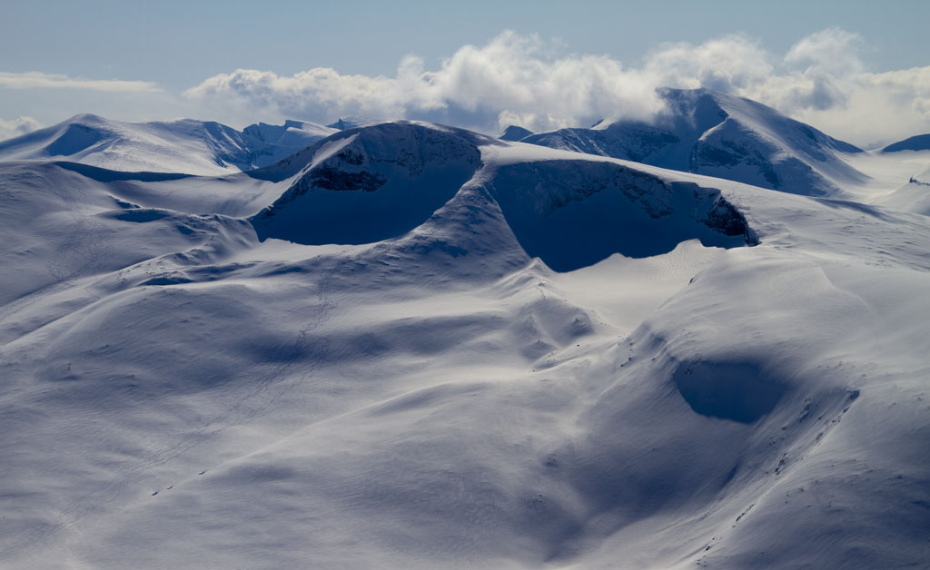 Looking over at Adnetjrro and our tracks. 23rd of April 2010. Photo: Andreas Bengtsson